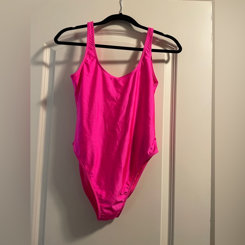 One piece suit